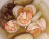 รูปขั้นตอนการทำที่ 10 ของ ซุปหัวไชเท้าใส่กุ้ง | Radish soup with shrimp