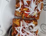 A picture of step 3 of Egg masala toast.