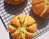 Foto langkah ke 8 dari resep Korean Garlic Bread.