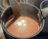 Une image de l'étape 1 de Tapioca au lait végétal, chocolat noir et banane.