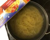 صورة لخطوة 1 من وصفة سباجيتي بالصينيه 🍝