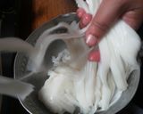 Foto langkah ke 2 dari resep Kwetiaw Goreng Sederhana.