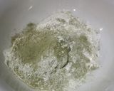 Foto langkah ke 3 dari resep Amparan Tatak Pisang Matcha.