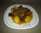 Foto del paso 3 de la receta: Carne de aguja estofada con pimientos ahumados y patatitas enteras