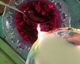 Foto langkah ke 3 dari resep Puding Naga Susu.