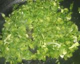 A picture of step 3 of Chicken Chilli Roll.