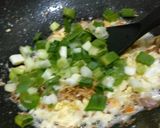 Foto langkah ke 5 dari resep Tumis labu siam telur ebi sederhana ala bujang.