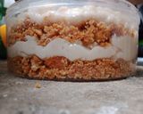 Foto langkah ke 3 dari resep Regal Dessert Box.