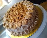 A picture of step 13 of Peanut butter cake wit strawberry jam#charityrecipe#4wkchalenge.