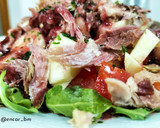 Foto del paso 6 de la receta: Ensalada de rúcula, pato y manzana, con vinagreta de arándano