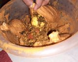 A picture of step 8 of Murgh Musallam.