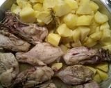 A picture of step 4 of Oven-Baked Chicken with White Wine and Potatoes.