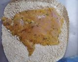 Foto del paso 3 de la receta: Milanesas con mostaza y hierbas