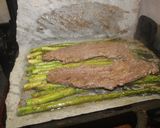 Foto del paso 6 de la receta: Ternera con espárragos al grill doble