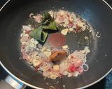 Foto langkah ke 1 dari resep Asem Asem Ayam.