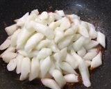 Gambar langkah 3 resipi Fried Chee Cheong Fun.