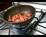Foto do passo 2 de Macarrão ao molho de frango, calabresa e camarão