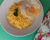 Foto langkah ke 4 dari resep Nasi goreng aromatik.