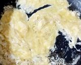 A picture of step 5 of Garlic fried rice.