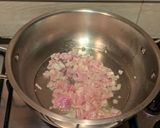 A picture of step 6 of Dill and carrot soup with fennel oil dressing.