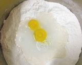 Hình bước làm 1 của món Pizza Xúc Xích Cho Bé
