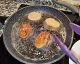 Foto del paso 8 de la receta: Torrijas caramelizadas con azúcar y canela 🆚 mermelada de arándanos