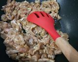 Foto langkah ke 3 dari resep Tumis Toge Ayam.