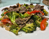 Foto del paso 2 de la receta: Lomo salteado con vegetales estilo asiático