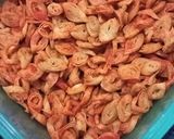 Foto langkah ke 4 dari resep 049. Kulit pangsit goreng.