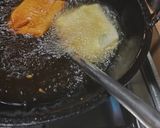 Foto langkah ke 5 dari resep Martabak Kentang (Sisa sambal goreng).