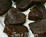 A picture of step 4 of Paneer Sandwiched Chocolate Hearts.