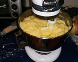 A picture of step 4 of Mommom's Pierogi.