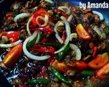 Foto langkah ke 6 dari resep Tumis Kerang Saus Tiram Pedas.