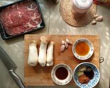 รูปขั้นตอนการทำที่ 1 ของ หมูพันเห็ด