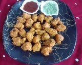 A picture of step 3 of Hotchpotch Pakoda.