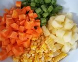 Foto langkah ke 2 dari resep Sup Tomat Minestrone (dg Makaroni).
