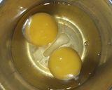 A picture of step 1 of Peri peri cheese omlette.