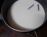 Foto del paso 1 de la receta: Pudding de pan, limón y manzana con aroma a vainilla
