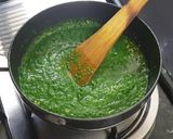 A picture of step 5 of Lehsuni Palak Khichdi.