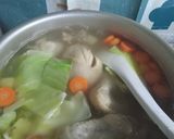 Foto langkah ke 4 dari resep Sop ayam favorit anak.