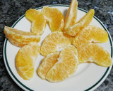 Foto del paso 3 de la receta: Ensalada de espinacas, naranja, nueces y queso de cabra