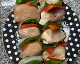 Foto del paso 4 de la receta: Brochettes de pollo 🍗🧅🫑