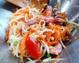 รูปขั้นตอนการทำที่ 2 ของ ส้มตำทะเล