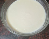 Foto del paso 5 de la receta: Crema de puerros, apio y almendras con pan frito