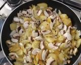 Foto del paso 4 de la receta: Revuelto de patata y champiñones