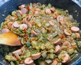 Une image de l'étape 22 de Lentilles corail aux saucisses, légumes, pistaches et coriandre.
