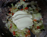Foto del paso 2 de la receta: Pastel frío de pan de molde, salmón y surimi