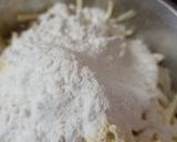 A picture of step 2 of Aloo lacchha pakoda.