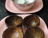 A picture of step 2 of Coconut shell Idli.