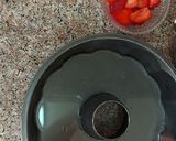 A picture of step 9 of Fruit Jello Cake.
